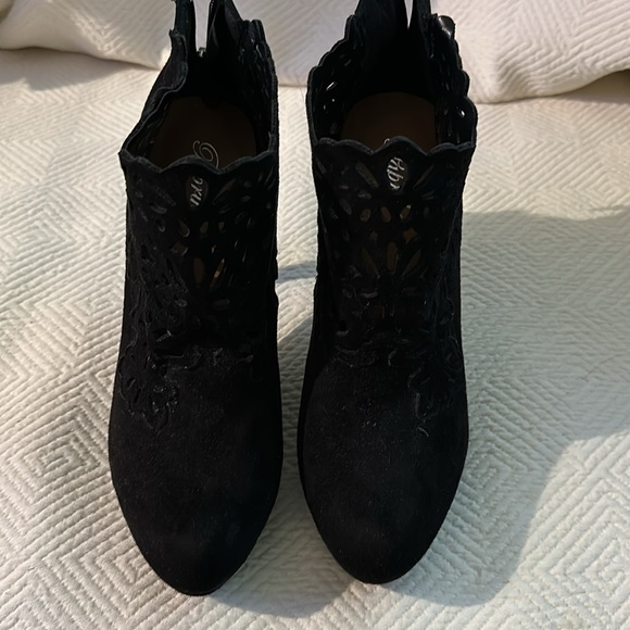 PAPRIKA FLORAL LAZER CUT HEELS BOOTIES SZ 9 - Picture 9 of 10